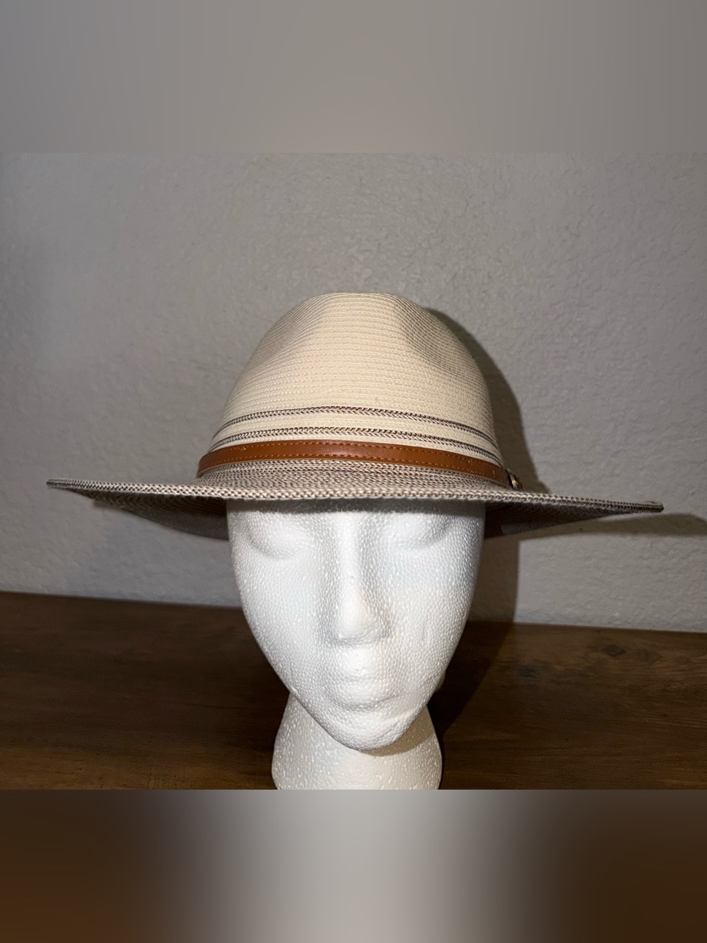 Wallaroo Hat Company Wo's Kristy Wide Brim UPF 50+ Hat Ivory/Stone Quiet Luxury
